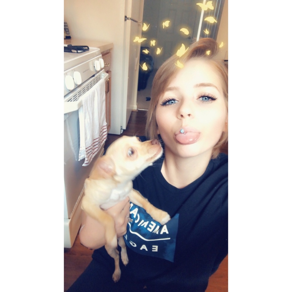 Meet your Posher, Courtney